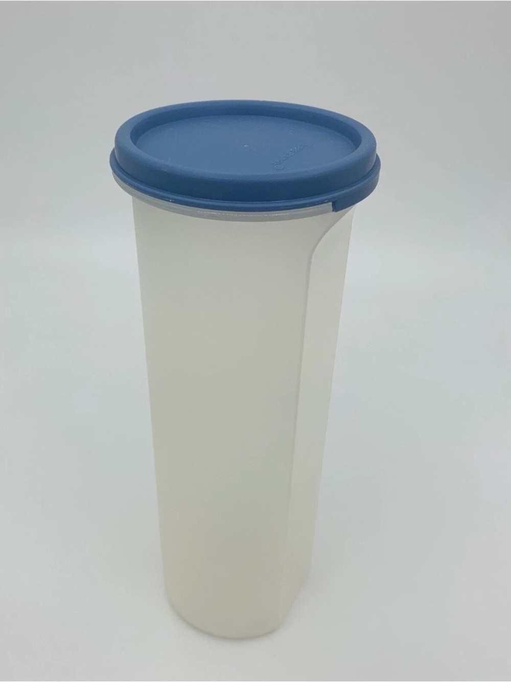 Vintage Tupperware Module Mates Spaghetti Container #4 Light Blue Lid 30 fl oz